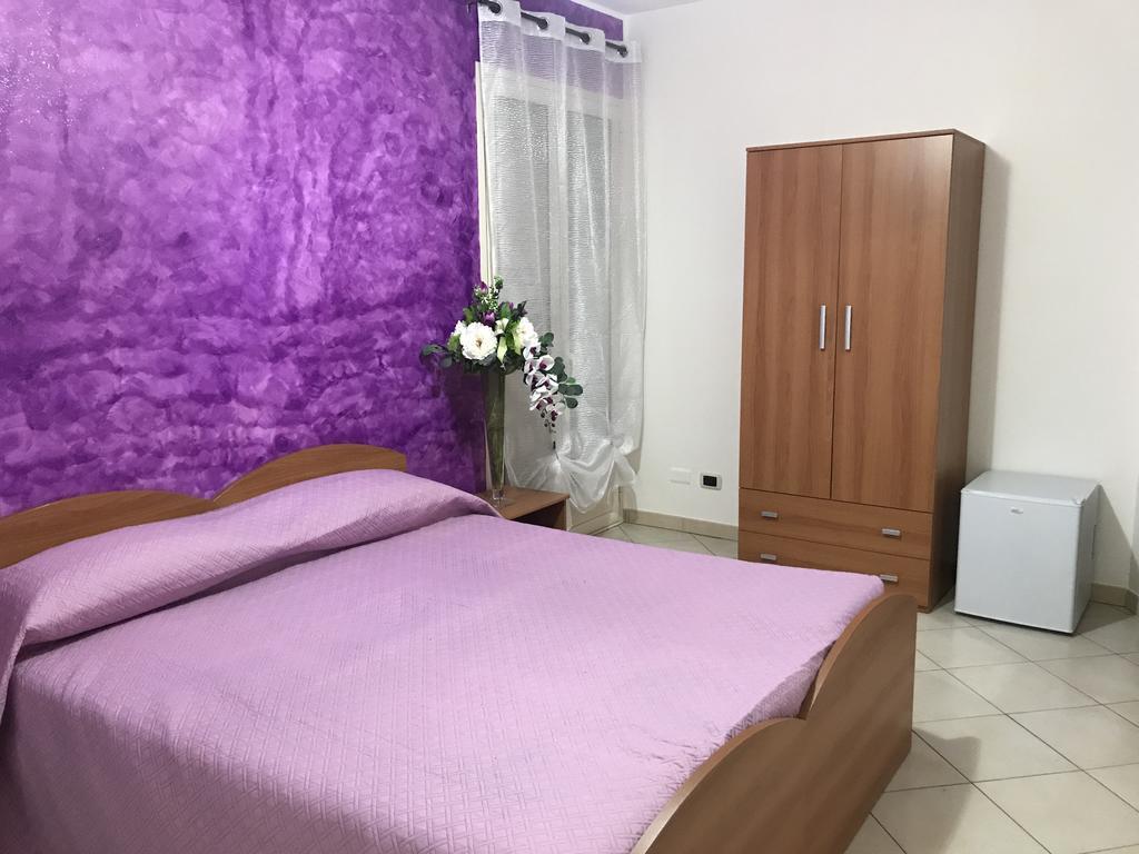 Bed and Breakfast Rosy And Roby Gasponi Экстерьер фото